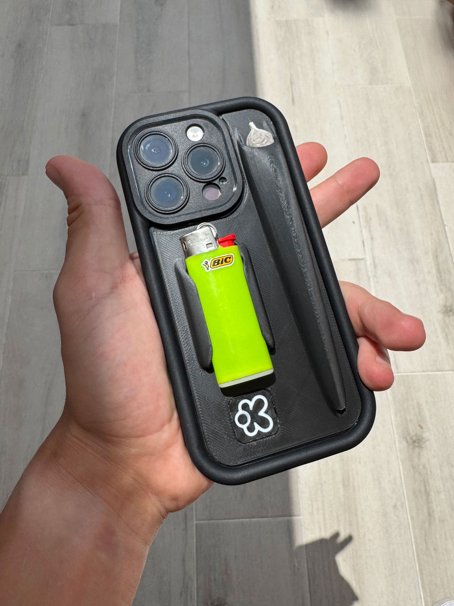 Roll & Spark Case